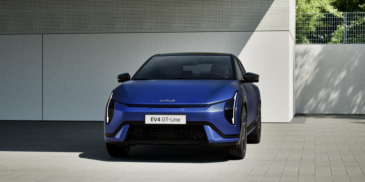 Kia представила EV4 2026 ─ доступний електромобіль з автономністю до 630 км