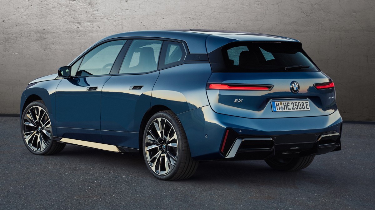 BMW збільшила запас ходу своїх електромобілів завдяки новій силовій електроніці та іншим вдосконаленням