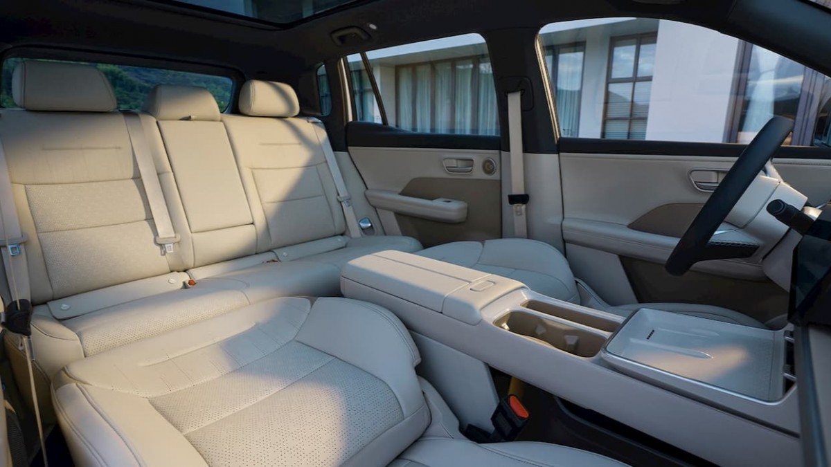 Toyota «підірвала» ринок електрокросовером bZ3X від €13500