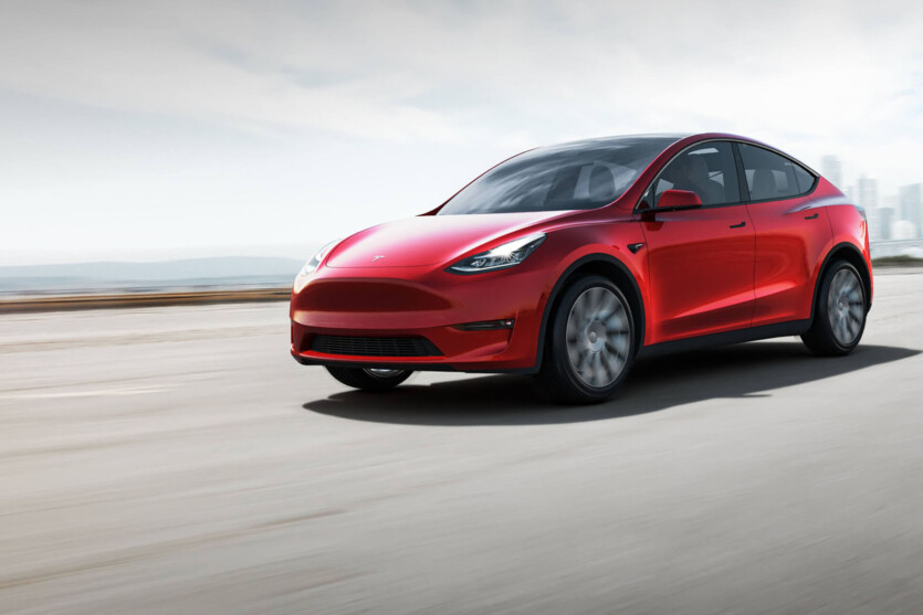 Європейці відмовляються від Tesla. Продажі впали на 43%, хоча попит на електромобілі зростає