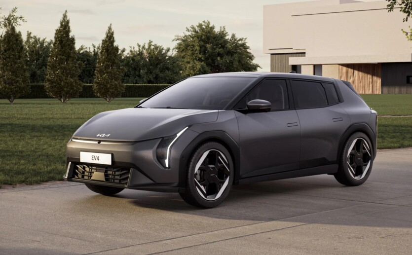 Перший електричний хетчбек Kia EV4 стартував в Європі — рекордний запас ходу та ціна від $47,7 тис