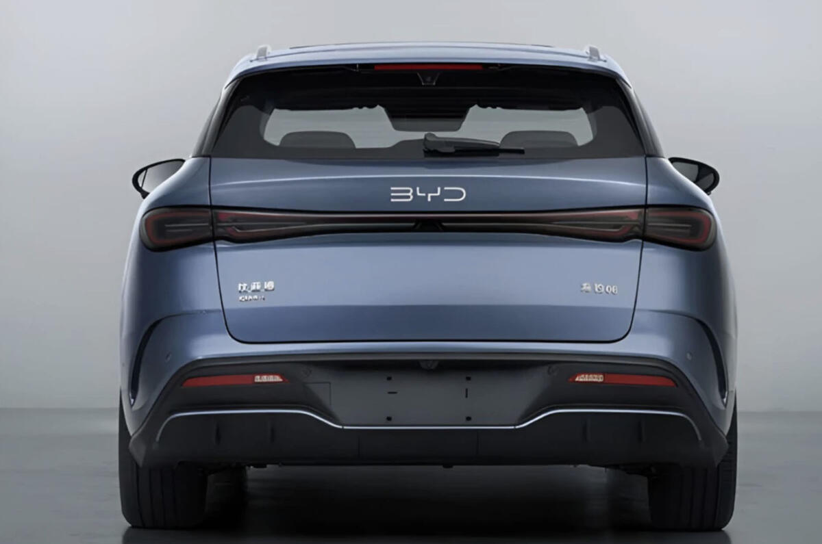 Новий гібридний універсал BYD Seal 06 DM-i — запас ходу від Києва до Амстердама за ціною від $15 300