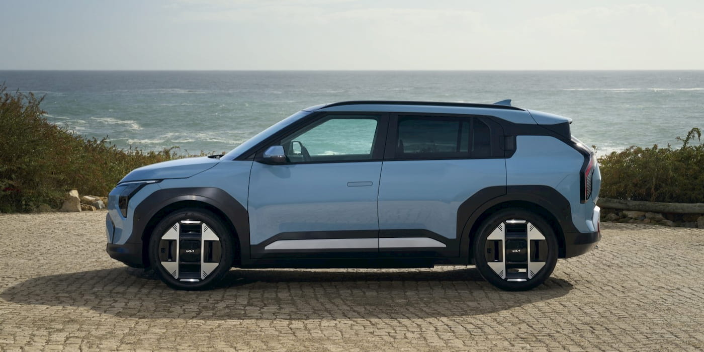 Електрокросовер Kia EV3 із запасом ходу понад 600 км надійшов у продаж в Європі за ціною від 36 тис.
